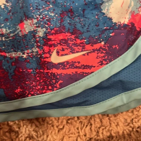 Never worn. - Picture 4 of 4